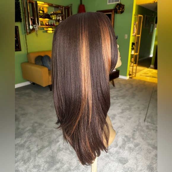 Wig - Picture 6 of 7